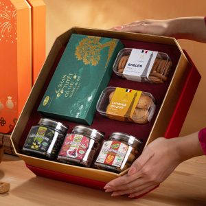 z7332051431129_16324339d38cd4fc7f4562aab0bc823b